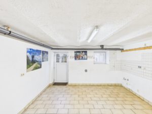Keller mit Küchenanschluss mit Ausgang zum Grundstück