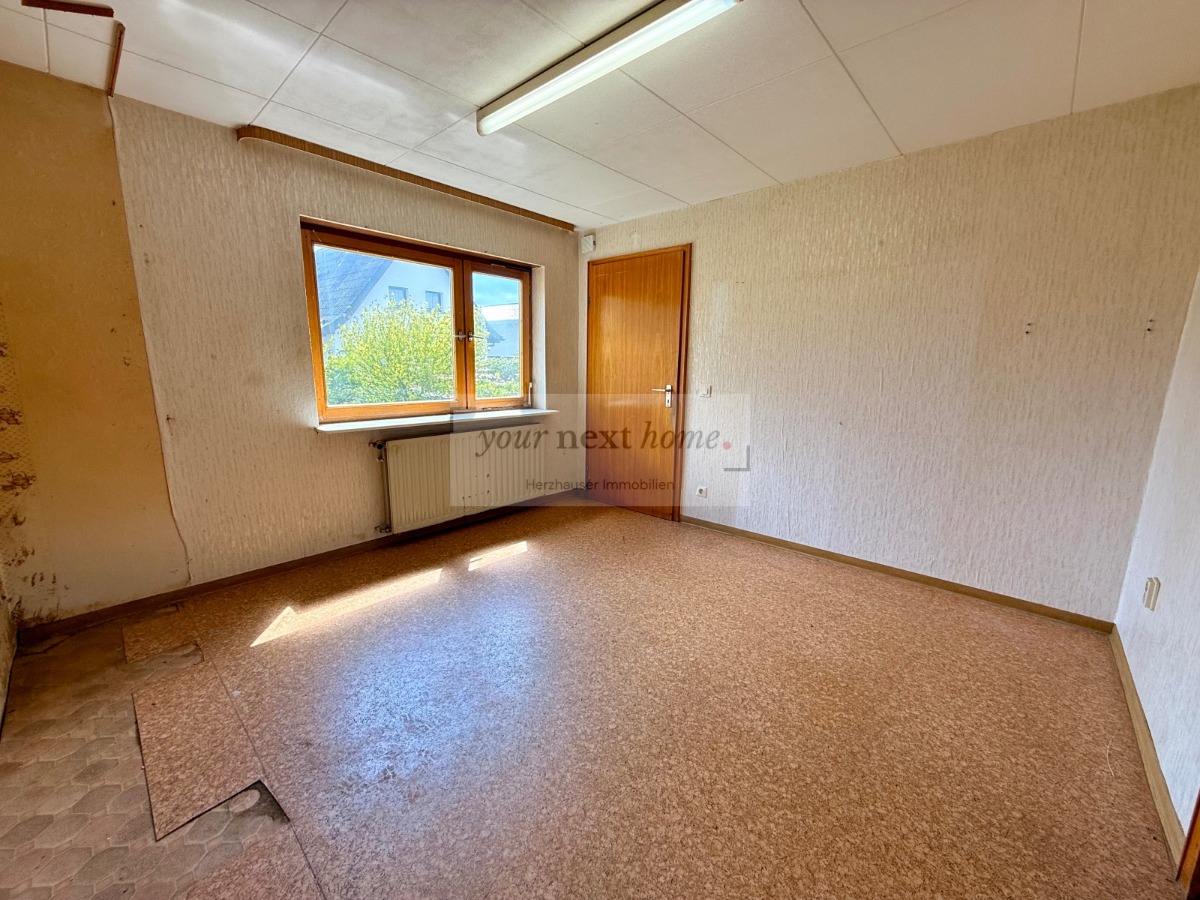geräumige Küche EG